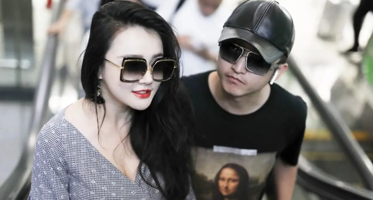 冉莹颖：为爱从央视辞职，一年被甩23次，为救邹市明生三胎存血？