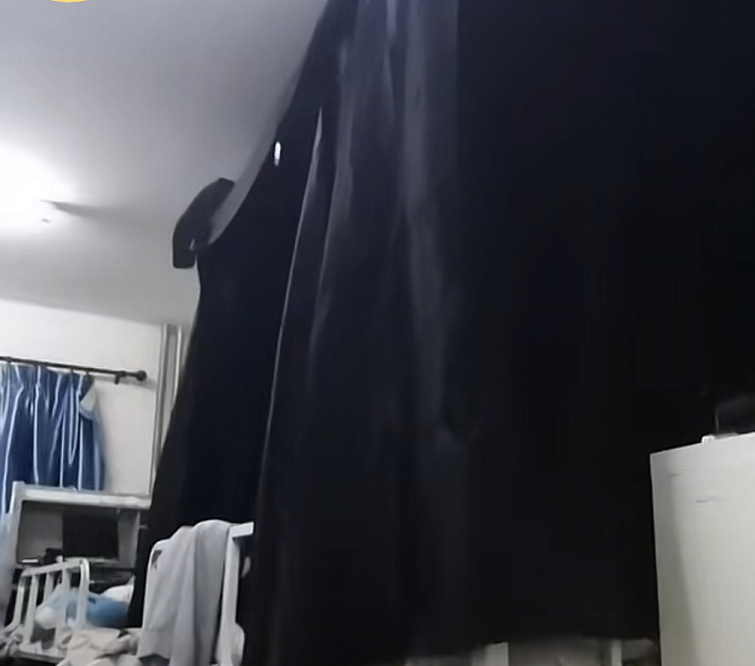 大学“阴间宿舍”走红，走廊看起来就很闪灵，学生直言不敢睡觉