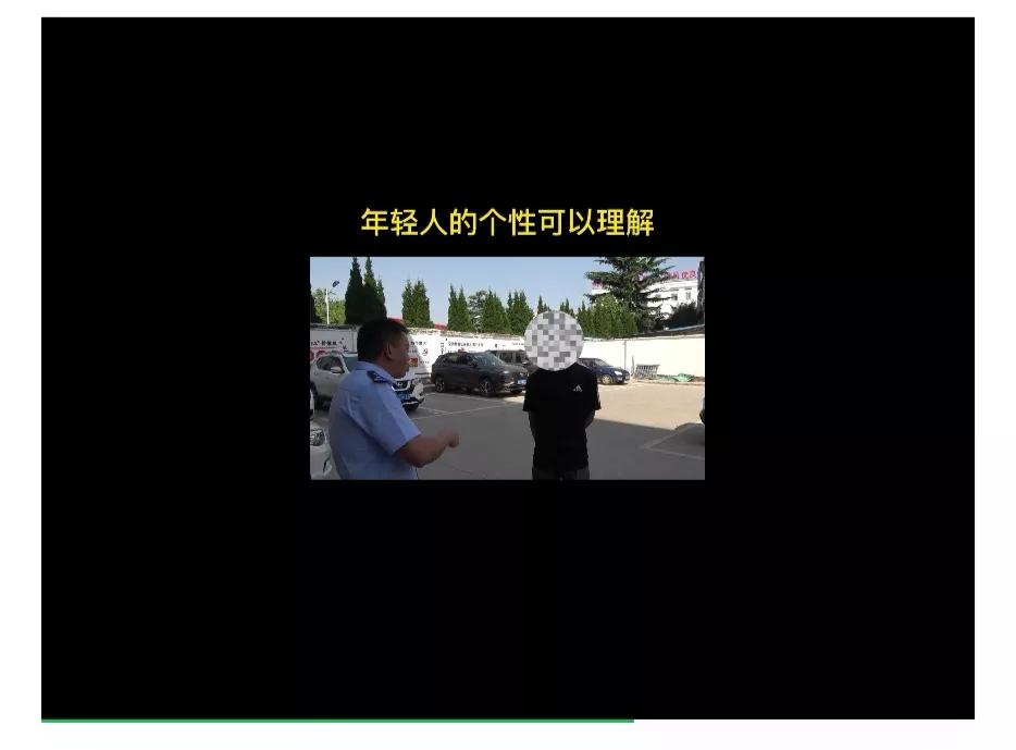 无证驾驶改装车体验“速度与激情” 路上被交警逮个正着