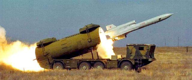 �����վ���ѧ�����й����˻��ѳ�����һ��������Ϊ�γ��˵���β��