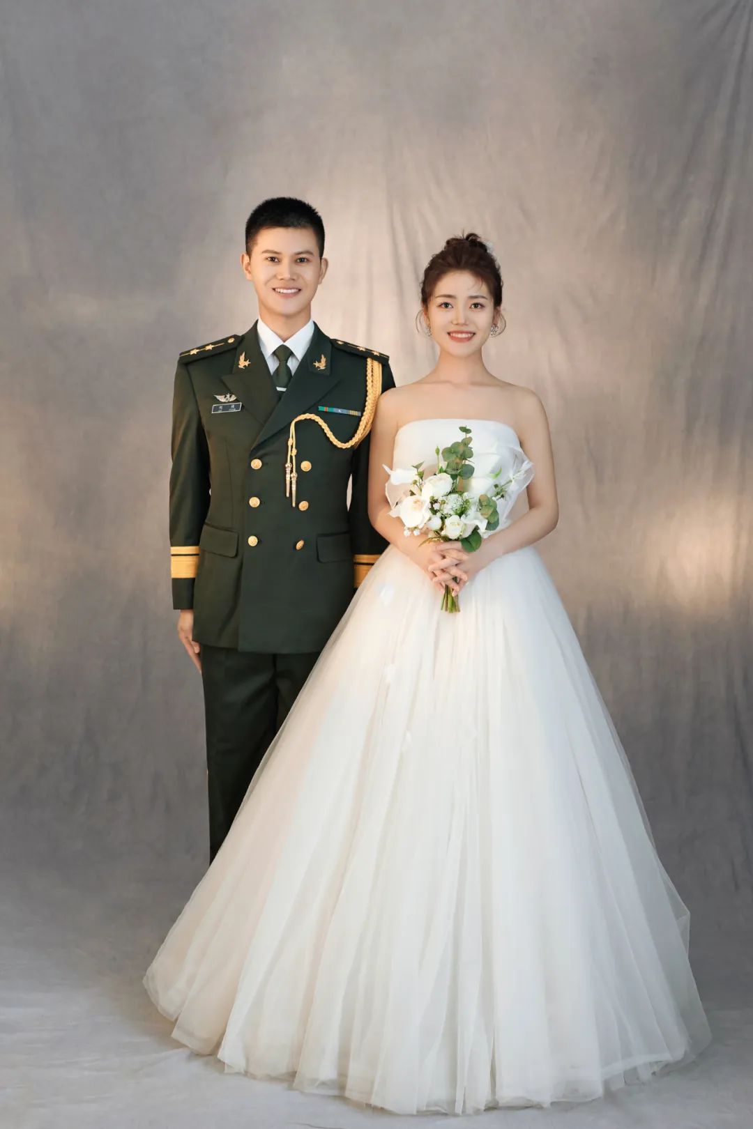 各军种的婚纱照,网友看呆了!