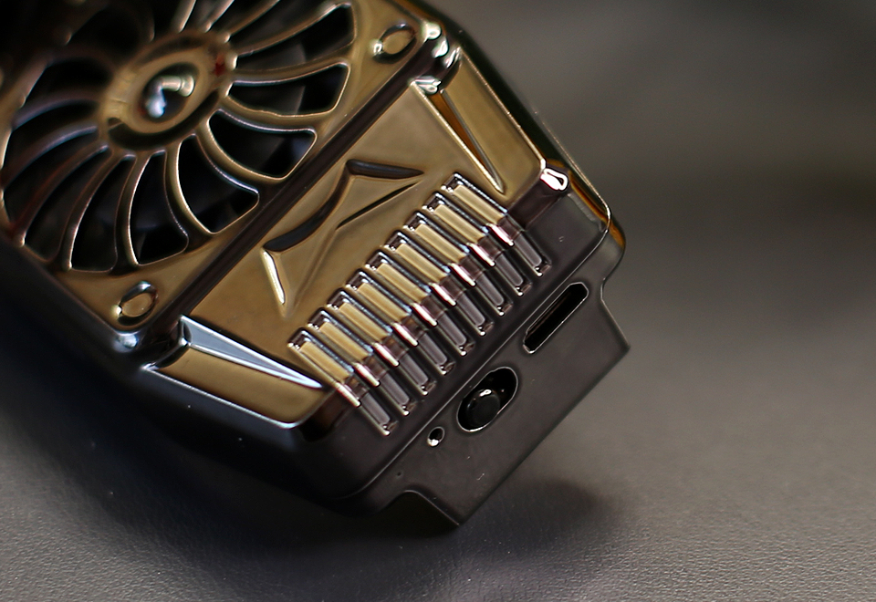 亲民定位，降温便携，奥睿科手机散热背夹