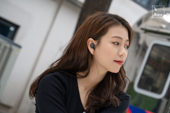 索尼 LinkBuds 首发体验：环境音全开，对标 AirPods 的开放式耳机