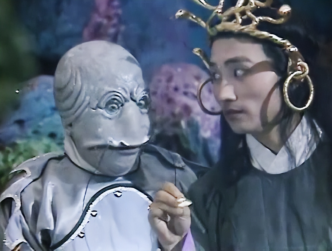 神话传说中有很多长相奇异的仙神妖怪,有的人面兽身,有的面目狰狞,而