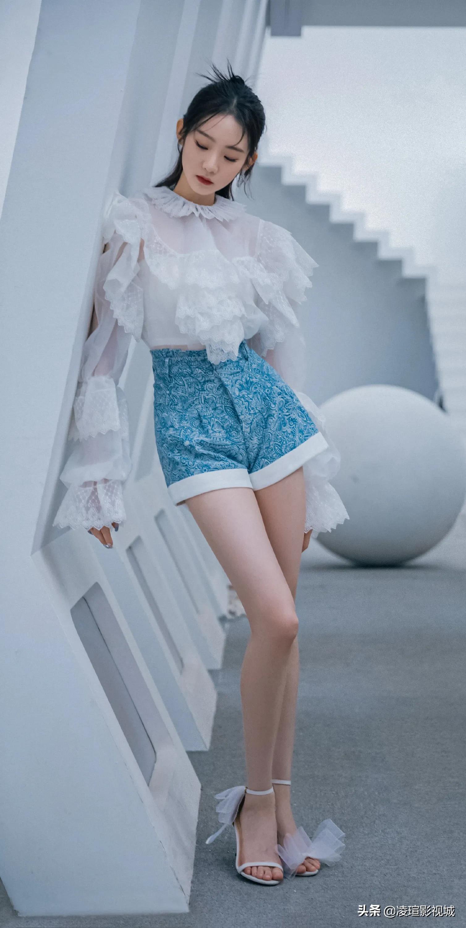 明星壁纸图片分享：张艺凡（1）