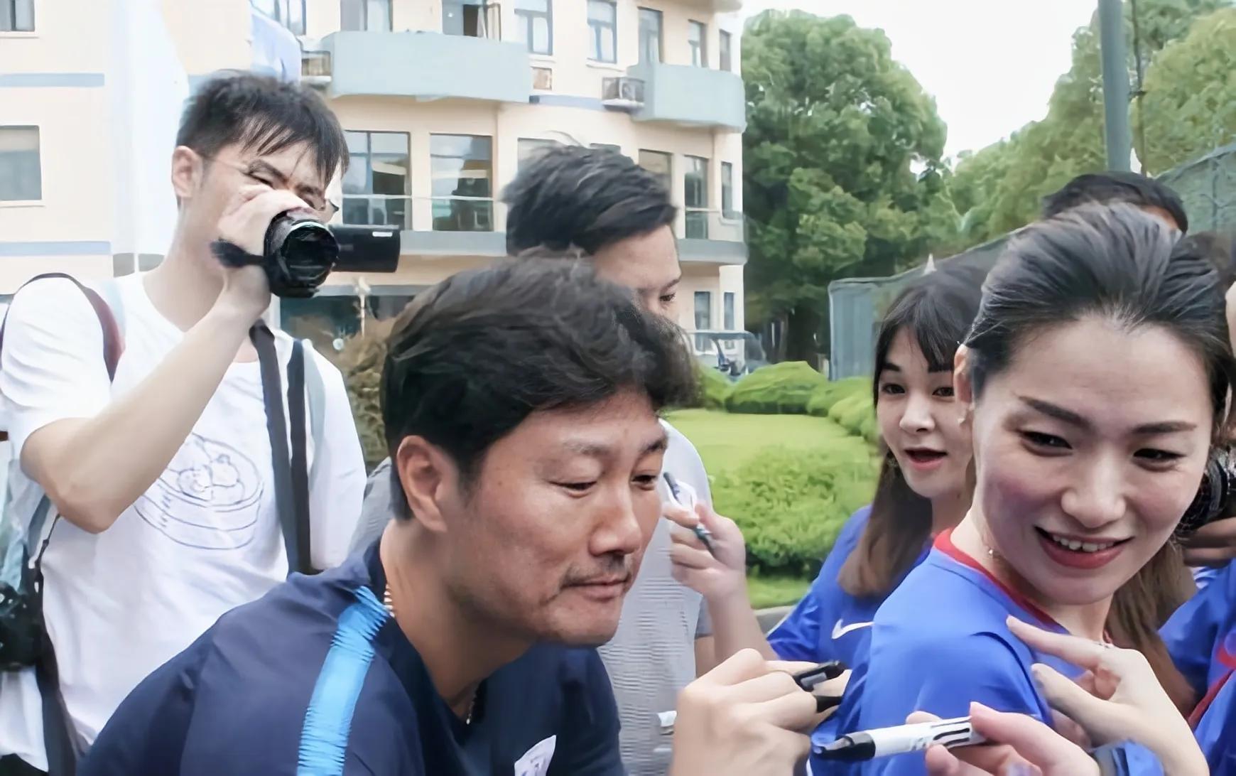 95年申花球员名单(1995年上海申花夺冠 球员 过去与现在模样)