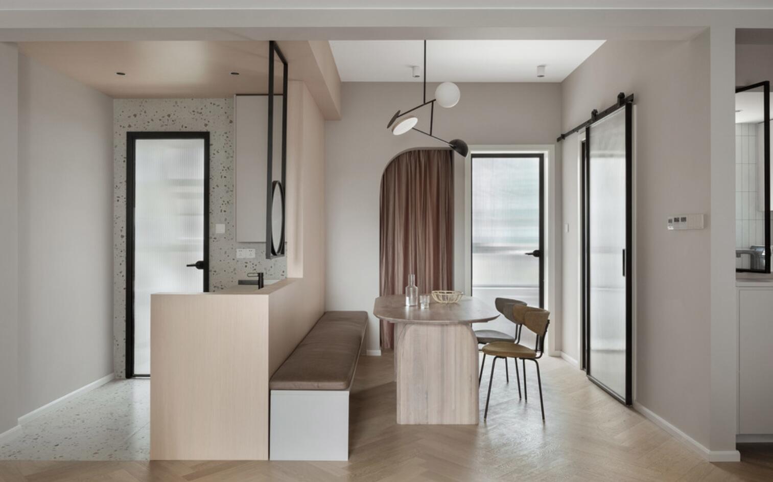 她115㎡家，堪称“横厅改造模板”，只是换个思路，立马通透多了