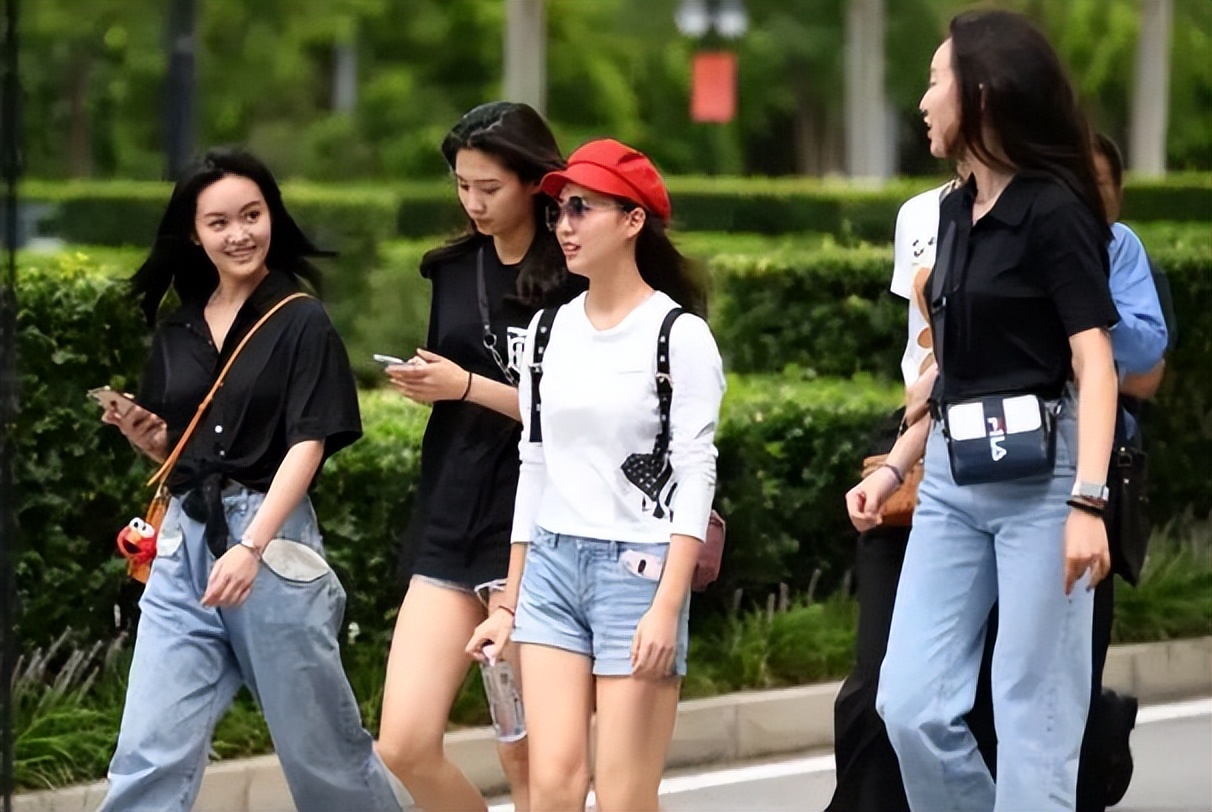 985高校排名已更新，大致可以分为4个档次，上海交大表现很亮眼