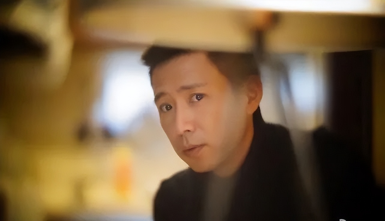 “痴情男”高鑫，出身名门贵族，娶云南姑娘王一楠，24年不离不弃