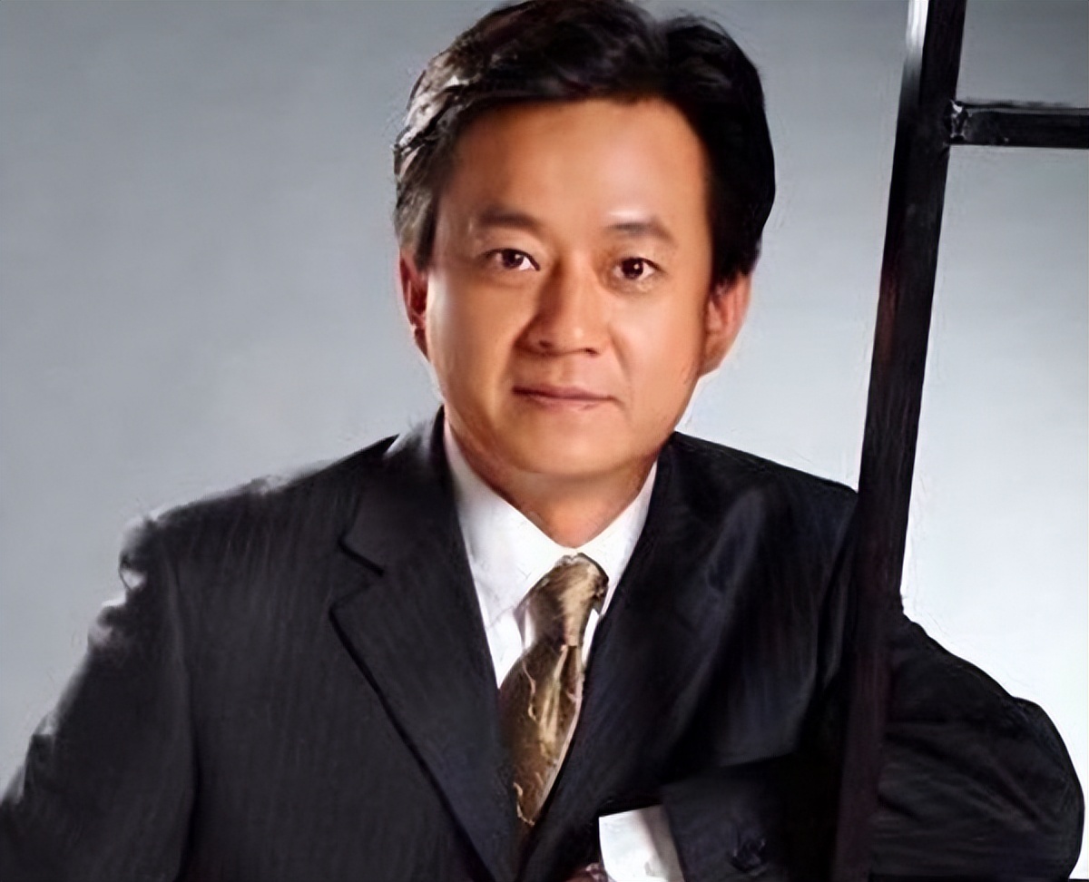 "央视一哥"朱军,明明打赢了官司却输了事业,他到底做错了啥?