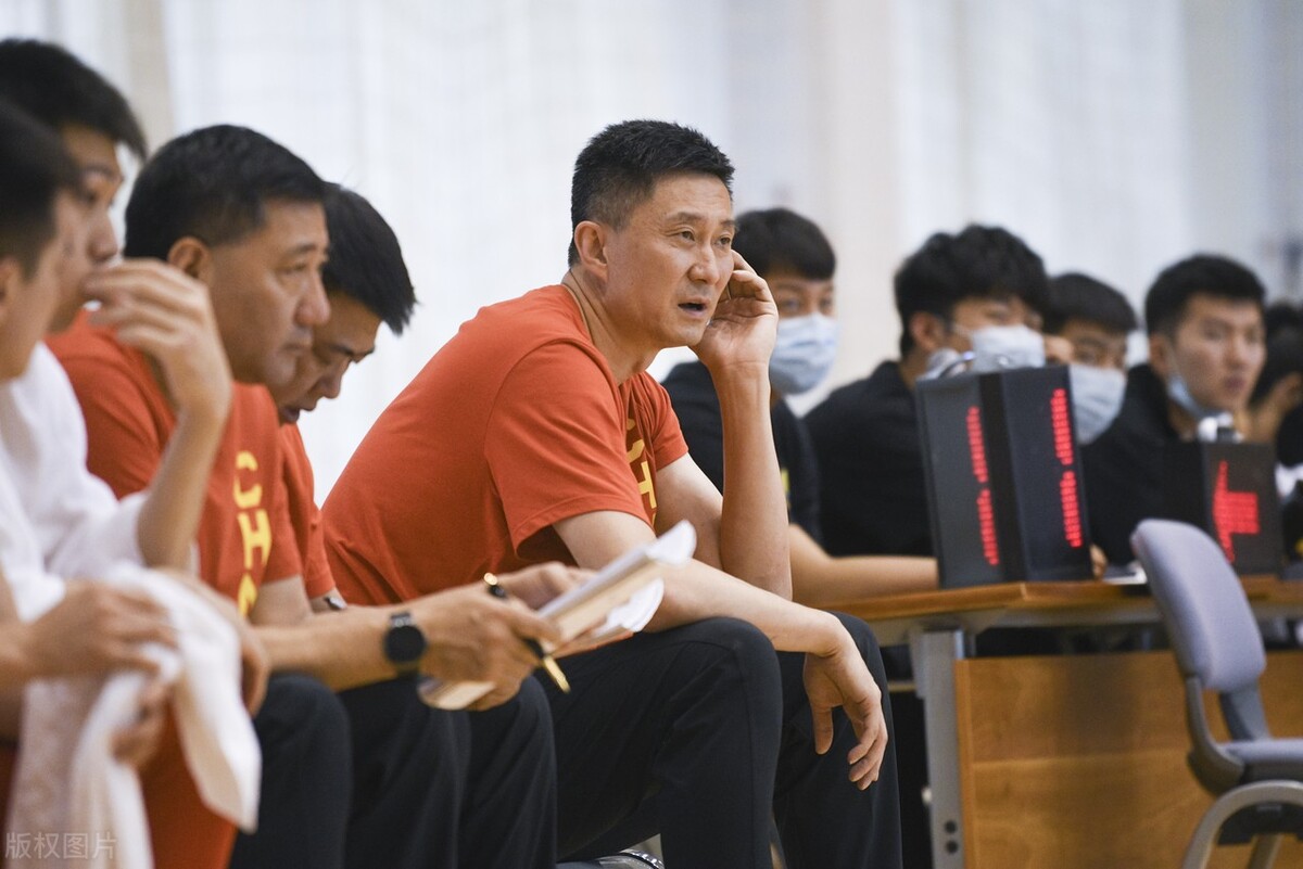 u16男篮怎么选拔（中国篮协宣布退出世青赛，球迷质疑姚明决定，年轻队员锻炼机会少）