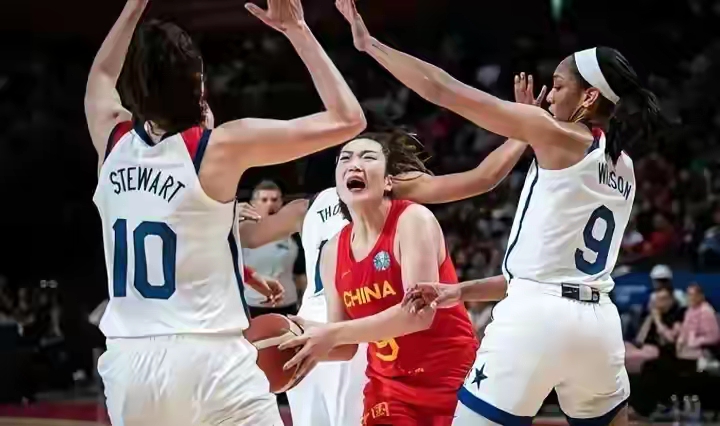 女篮世界杯积分排行榜（女篮世界杯积分排名更新，A组中国队屈居第二，B组加拿大一枝独秀）-趣拿体育