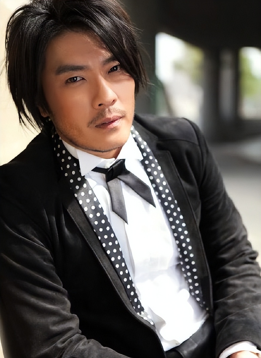 阿杜会回来吗(49岁情歌王子阿杜复出,被抑郁症困扰现已好转,减重24斤