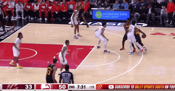 赛季34球12助攻（老鹰换帅首战创纪录大胜骑士：吹杨34+9穆雷准三双 加兰空砍33分）