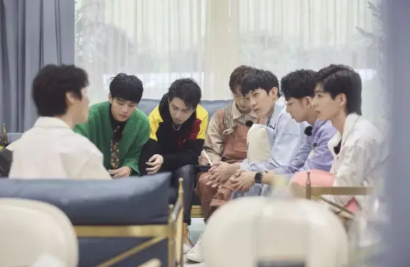 《名侦探学院5》官宣，新嘉宾站C位老成员靠边，节目初心已不在