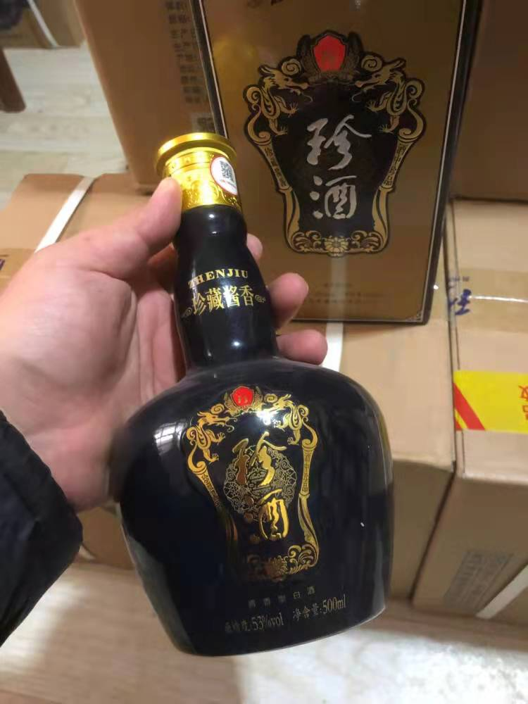 河南名酒遍地，偏偏钟爱酱酒，300一箱的别喝啦，这2款才是好酒