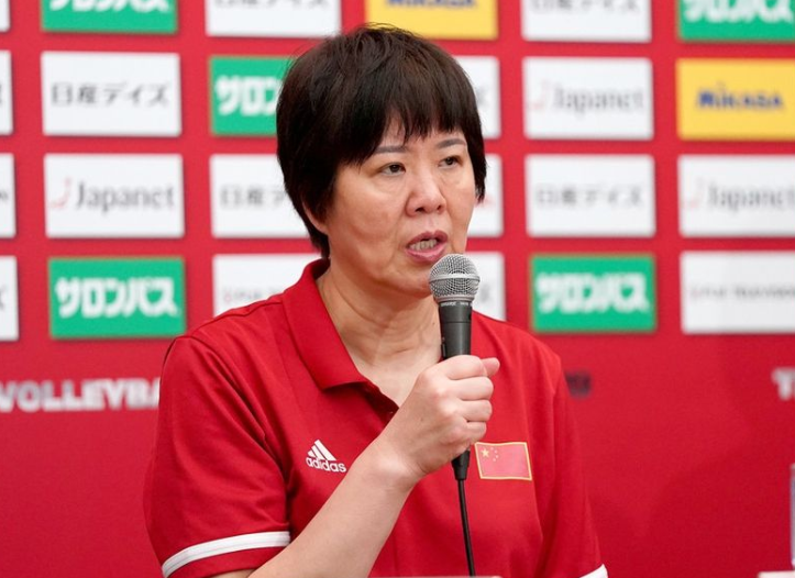 1981年排球世界杯日本队员(女排天才王怡:毁约赴美深造,郎平哽咽声明