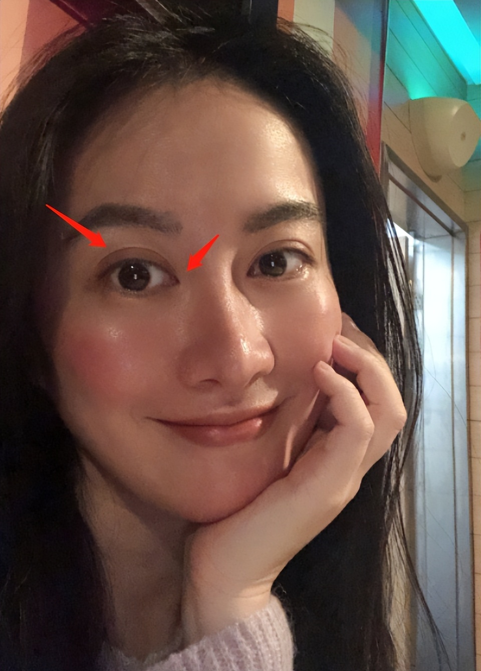 42岁叶璇近照曝光，模样大变嘴歪锥子脸，还撞脸多位女星