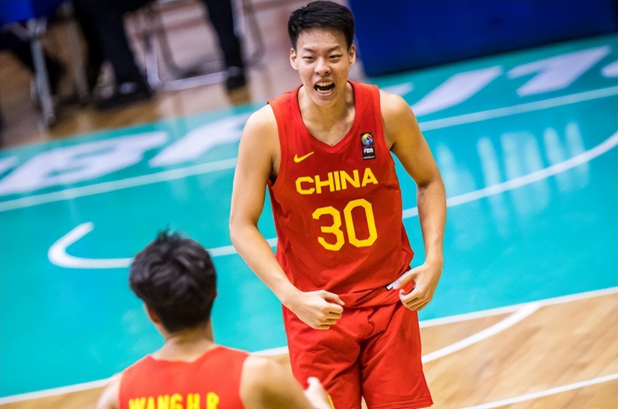 男篮世界杯U19日本（遭遇欧美3大强队！U19男篮世界杯分组出炉：中国队进死亡之组）