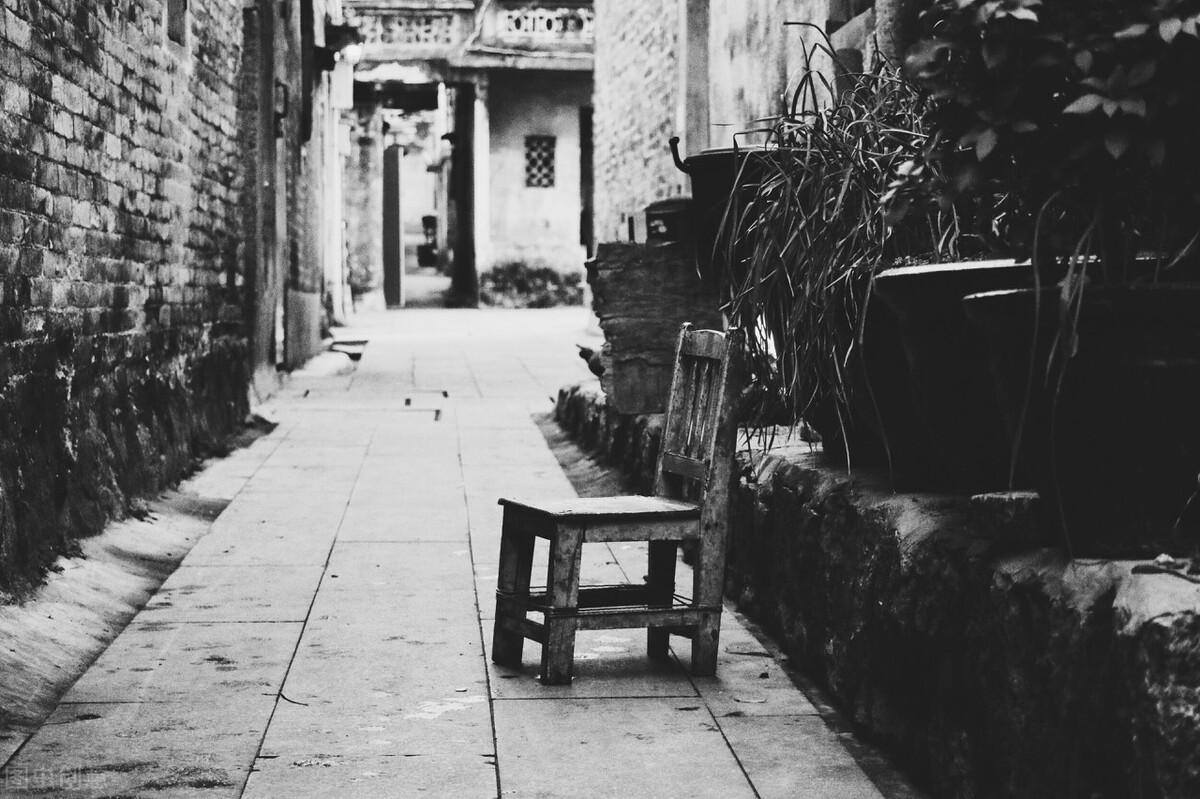 怀念过去的文章(岁月流逝文案)