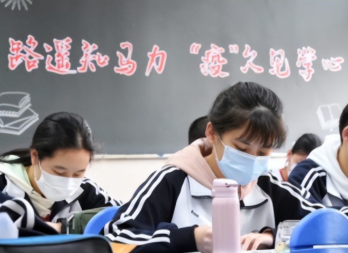 高考生报省内大学好，还是省外大学好？大学毕业才明白其中的差异