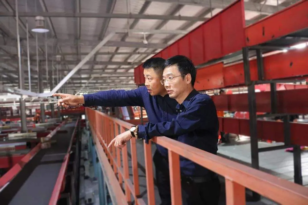 血亏9亿,惨被吊打!快递界的“中国男足”,为何扶不上墙?