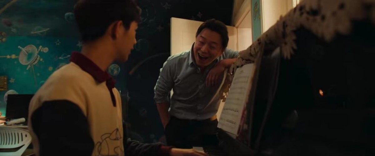 首日票房破3200万，拿下2项冠军，陈思诚一出手，就是国产片王炸