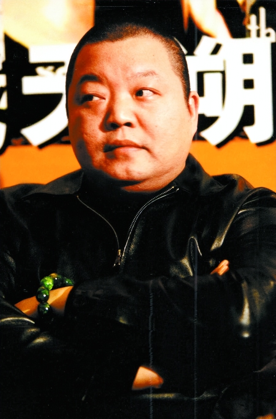 关晓彤:一句话替冯绍峰解围,独得张艺谋"宠爱",她究竟凭什么