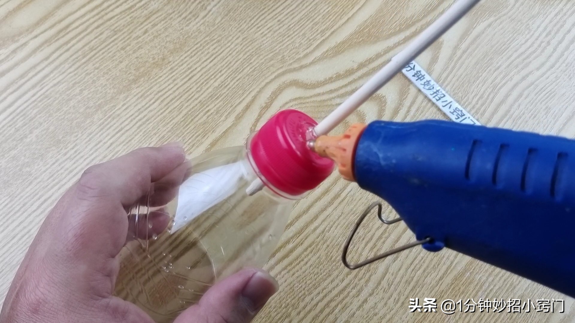 马桶堵了不用愁，两根筷子轻松搞定，快速疏通，不用多花一分钱