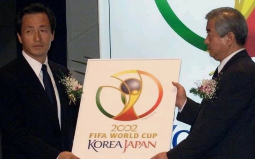 韩国足球怎么如此厉害(韩国财阀搞定了国际足联和布拉特？揭秘韩日世界杯的“罪恶之源”)