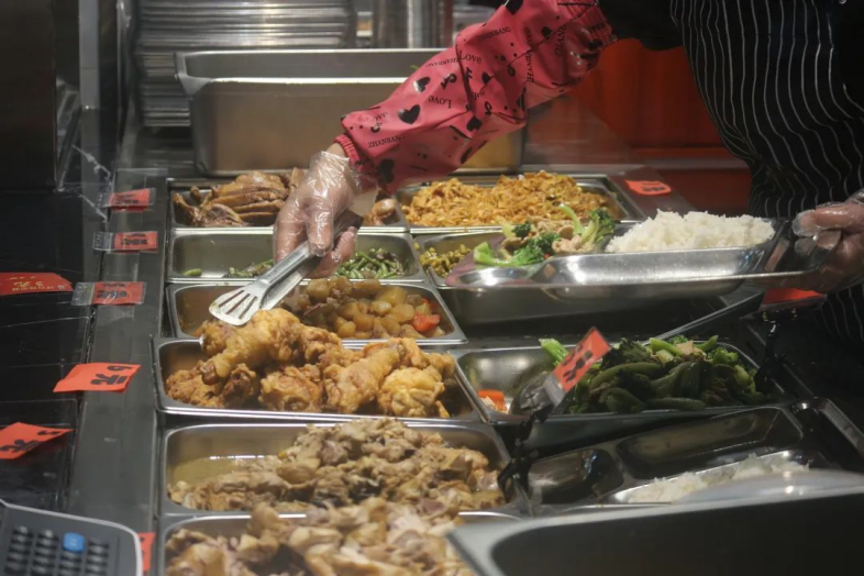 就读中山大学是啥体验？美食吃不尽、奥运冠军教游泳！幸福感爆棚