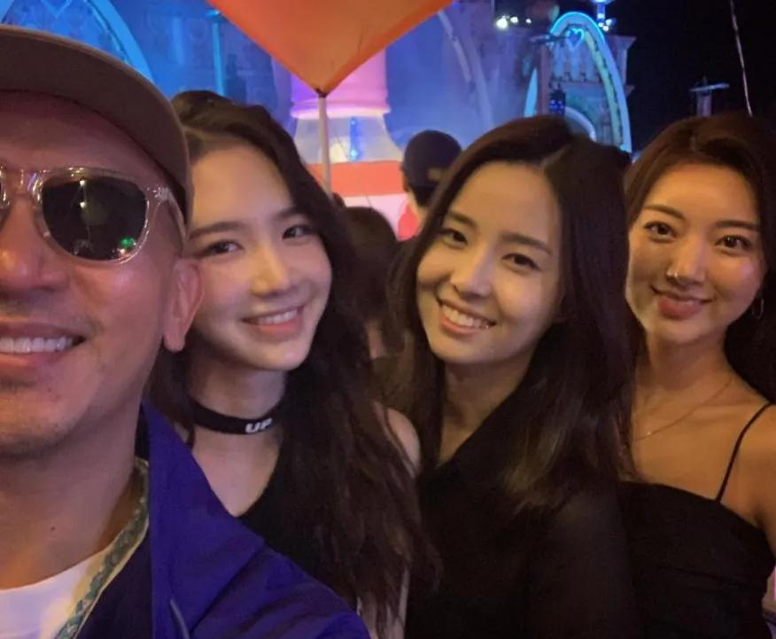 相比于汪小菲，10个细节看透大S“新欢”的为人