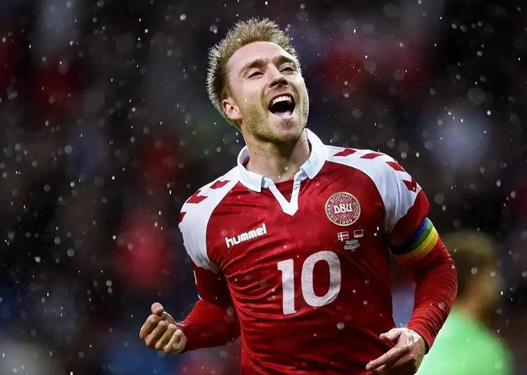 丹麦足球明星图片