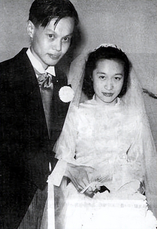 杨振宁的两段婚姻：都是他的学生，第一任妻子家世显赫