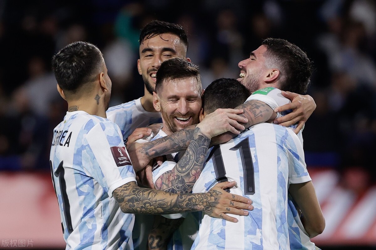世界杯阿根廷有没有小组出现(世界杯分组出炉！阿根廷喜获上上签，梅西窃喜，压力来到C罗这边)