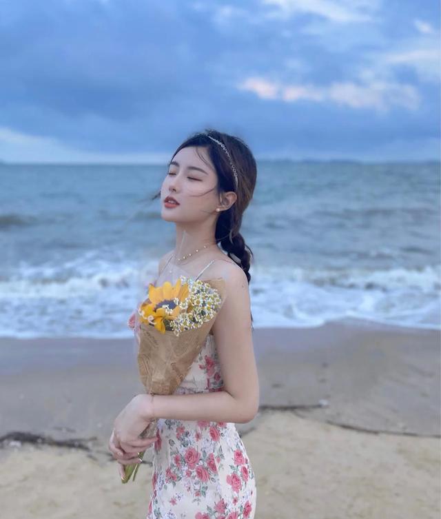 女生的气质是可以培养的，做到这几方面，你就是气质女神