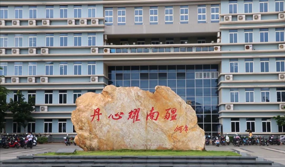 视觉盛宴！海岛风光惊艳众人，这些藏在一流大学中“打卡地”火了