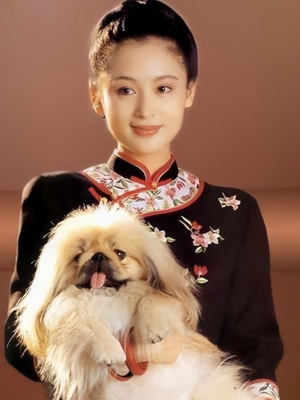 中国古典美人(8位好看的“中国式”天然美女，没整容没微调，颜值甩网红十条街)