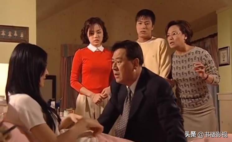 韩剧夏娃第二集52分钟插曲(那些年我追过的韩剧-《夏娃的诱惑》（又名《爱上女主播》）)