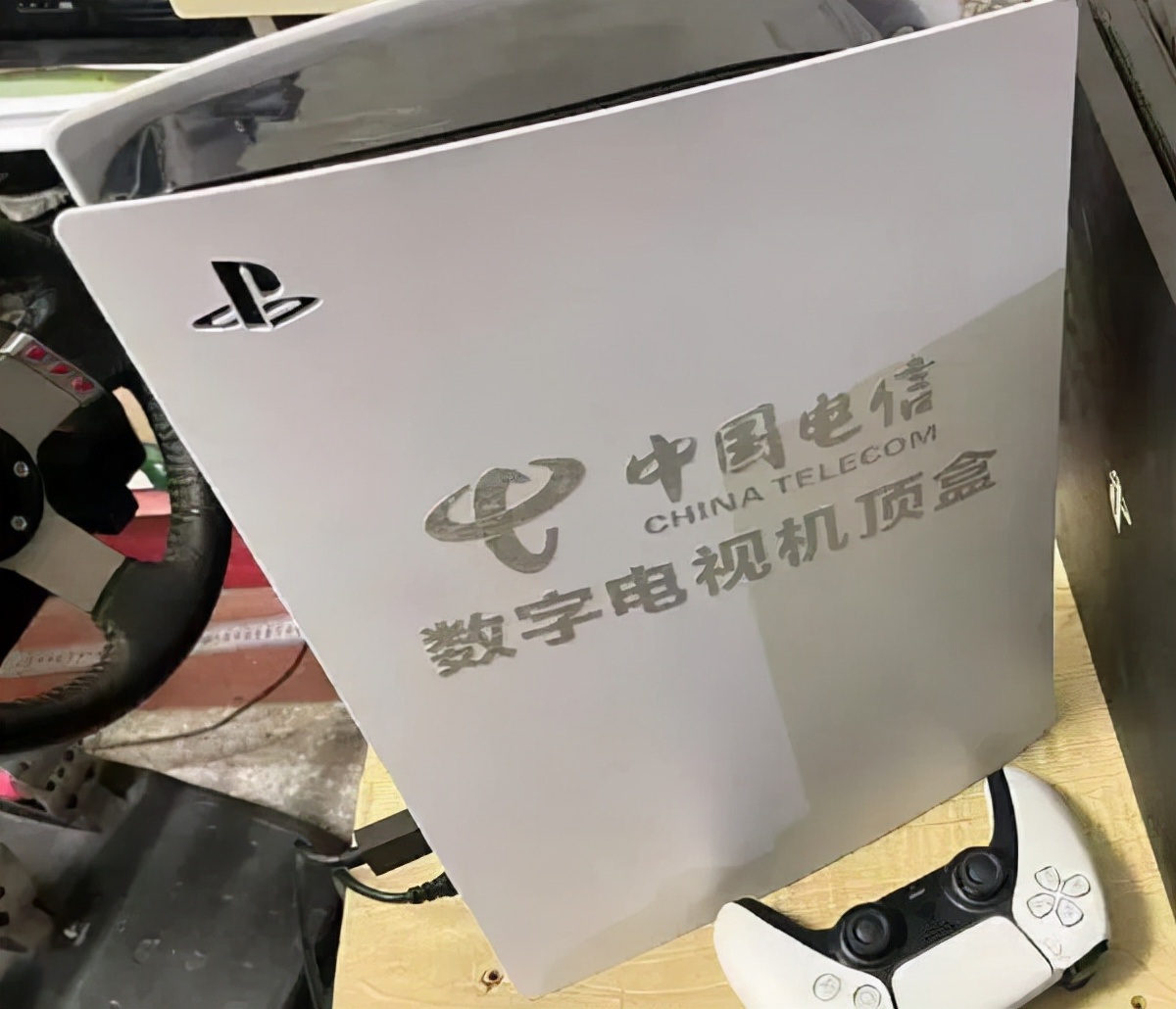 每日一笑：最近很流行穿黑丝，作为你的女朋友，我想穿给你看