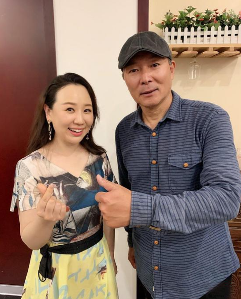 演员谢园:无儿无女去世2年后,遗孀邱悦的选择令人泪目