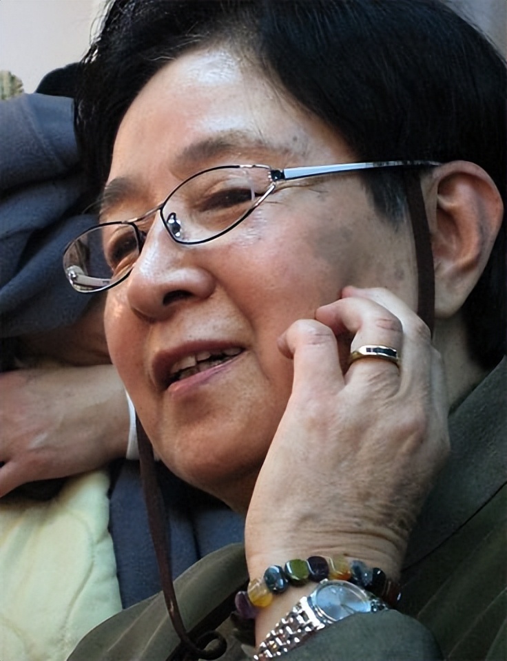 "音乐教母"谷建芬:晚年丧夫丧女,孙楠那英让年迈的她老有所依