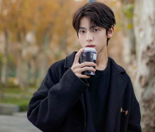 华中科大宣传片公布，武汉大学竟成最大受益者？原来主角来头不小