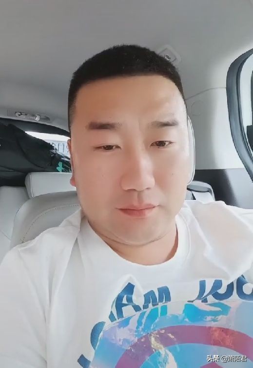 唐山事件男主账号曝光，样貌富态住星级酒店，一天涨粉十万引热议
