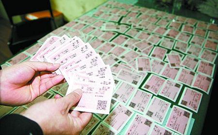 代抢3749张火车票，获利34万，却被判刑11月罚158万，代抢不安全