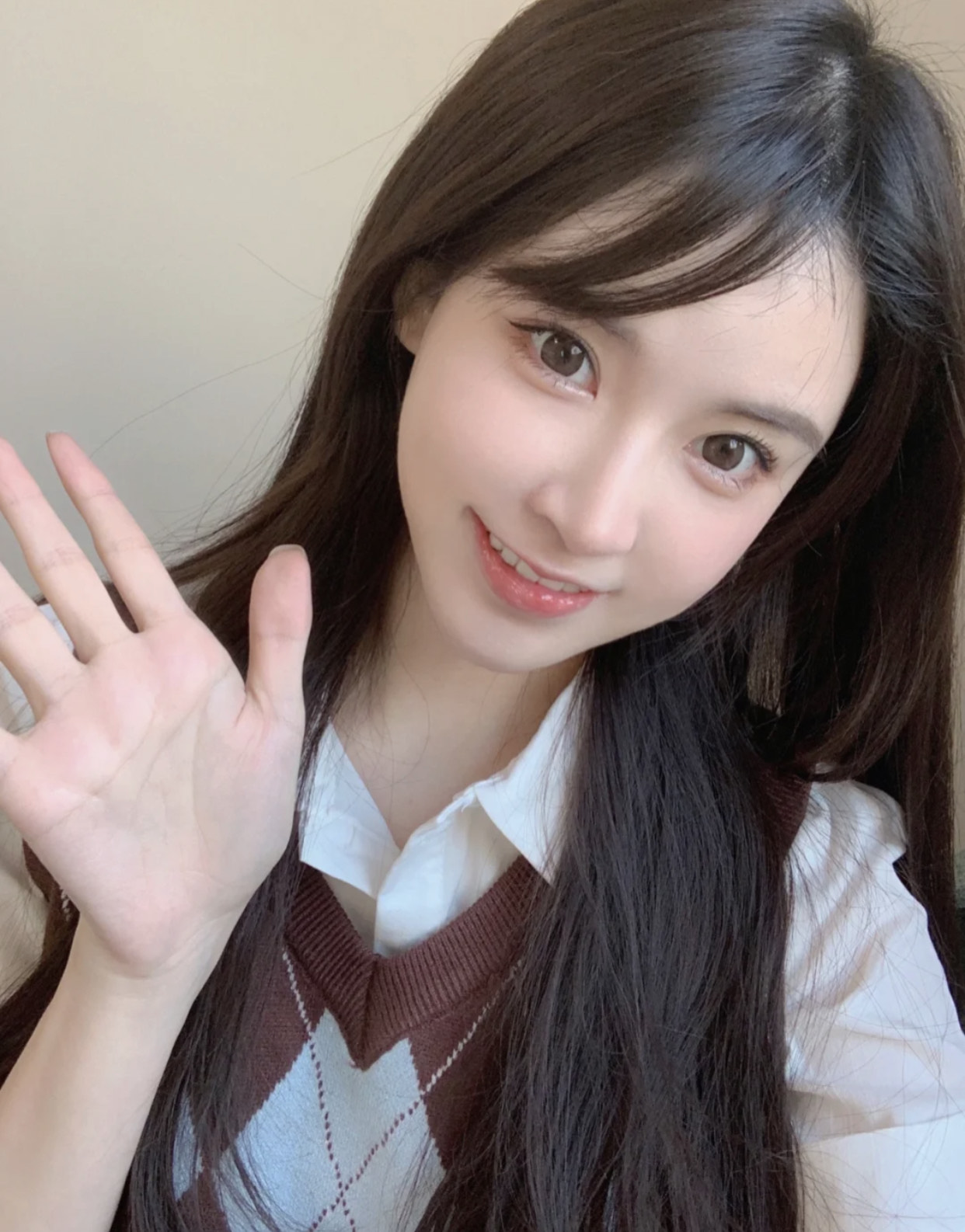 这些口红无论是薄涂还是厚涂都非常好看，即使是黄皮也能轻松驾驭