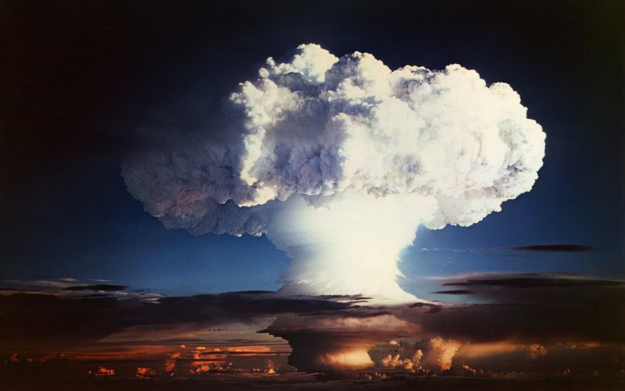 美专家指责中国拥有电磁脉冲炸弹效果很恐怖