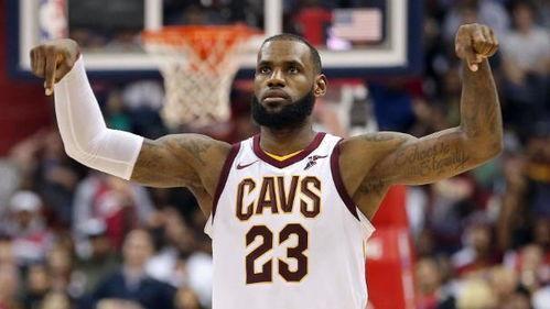 热火三巨头年龄（当年詹姆斯离开热火并不仅是输给马刺，热火阵容年龄大也是原因）