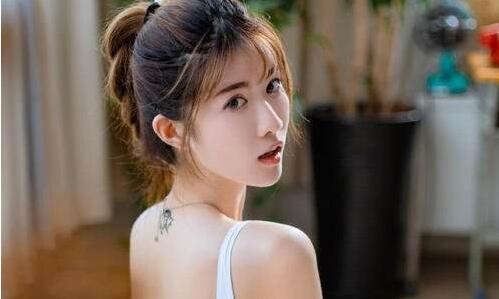 女生主动要求送礼物（女孩子主动要礼物好吗）