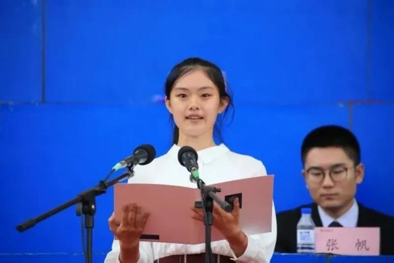 45门课满绩，稳坐专业第一！东北“气质女学霸”：已赴清华大学深造！